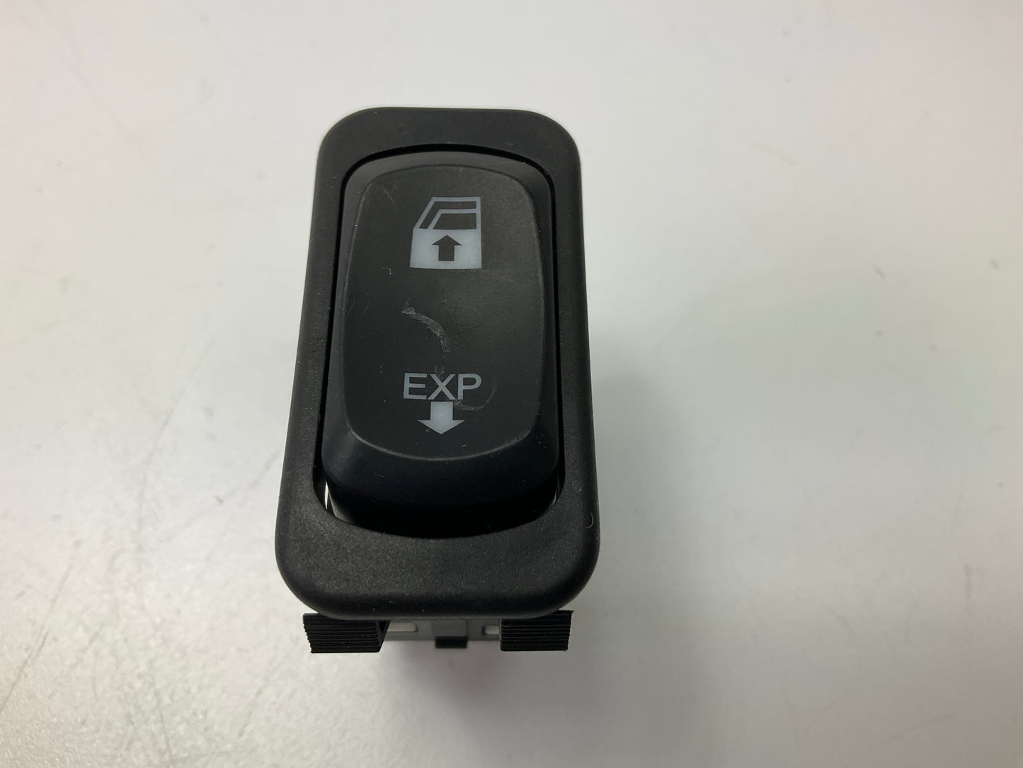Automann 577.46502 Driver Side Window Switch For 2005-2011 Freightliner Argosy