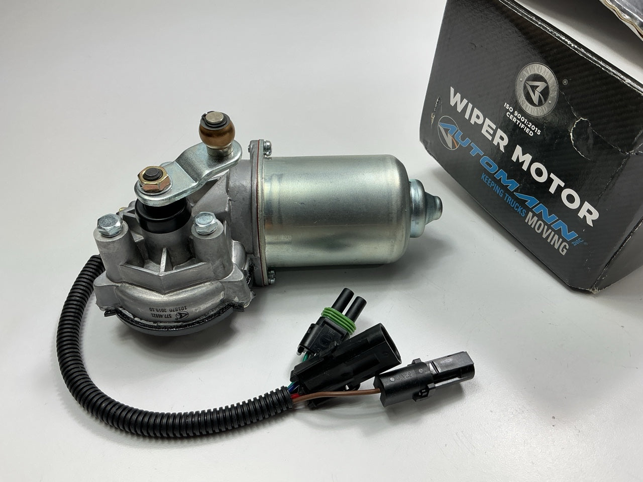 Automann 577.46921 Windshield Wiper Motor Replaces Freightliner # A2245492001