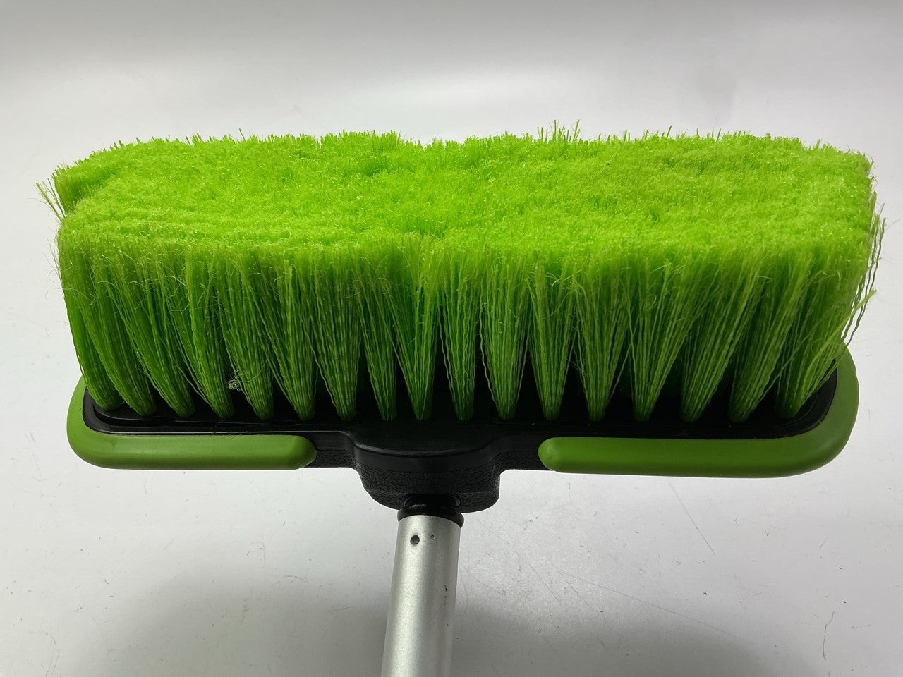 Automann 579-WB4272E 42''-72'' Extendable Washing 10'' Wide Wash Brush, Heavy Duty