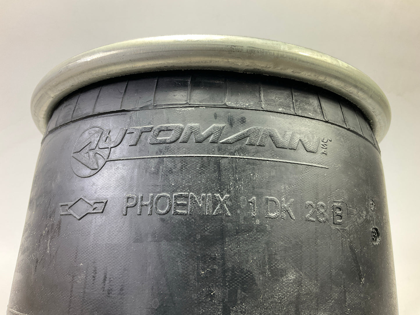 Automann AB1DK28B-A960 Air Spring Bag - Replaces W01-358-9804, 1R14-151