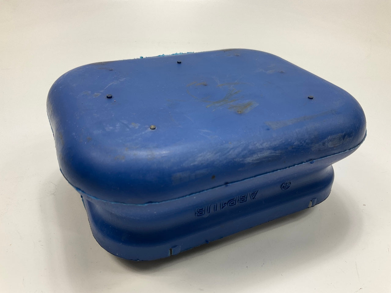 Automann ABP1UB Urethane Insulator Pad For Mack SS34/38, SS50 Camelback
