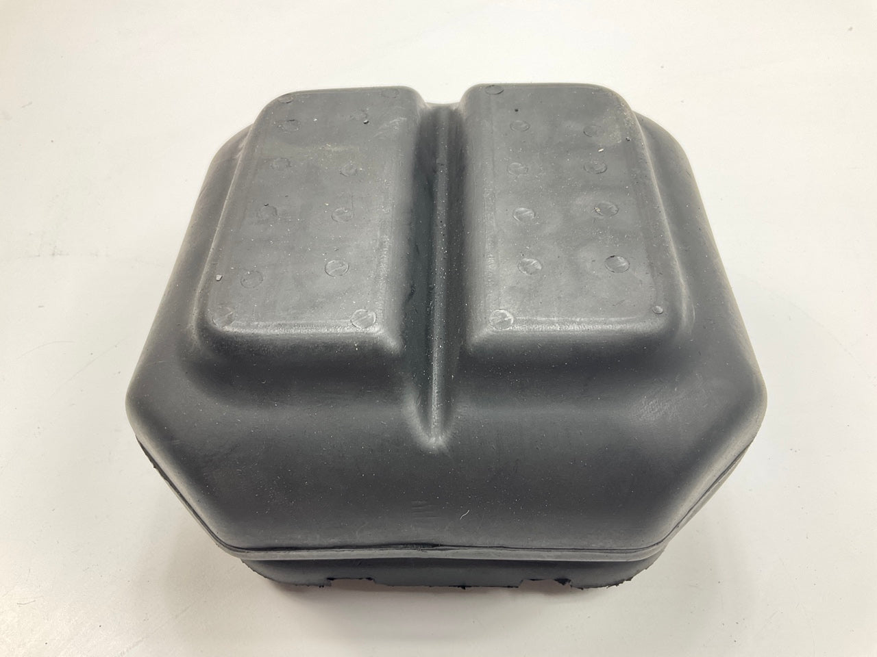 Automann ABP2P 1.75'' Lower Insulator Pad For Mack 10QK86B, 10QK36C, 10QK36B