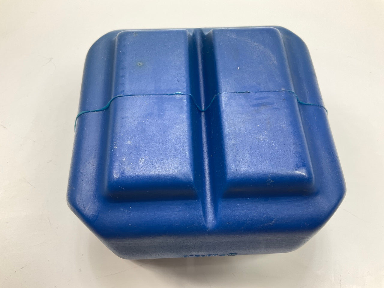 Automann ABP2UB Mack Poly Insulator SS34 Model Camelback W/split Trunnions