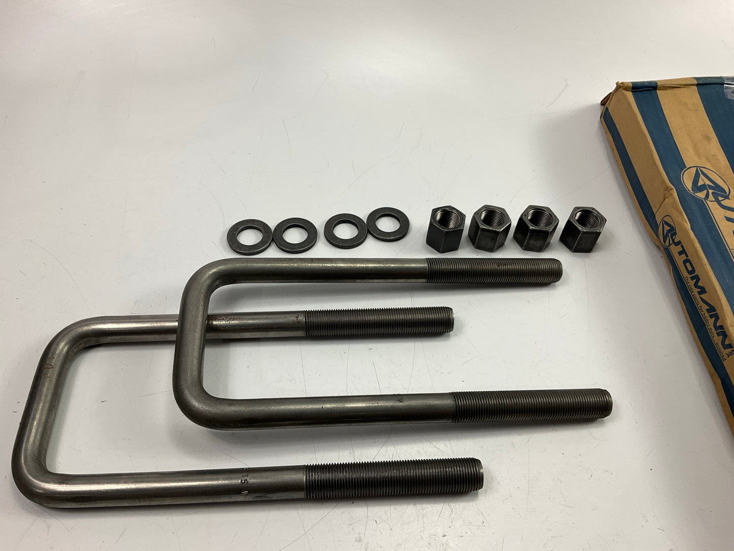 Automann AUBK8253-10 Leaf Springs U-Bolt Kit Square 3/4'' X 3-1/2'' X 10''