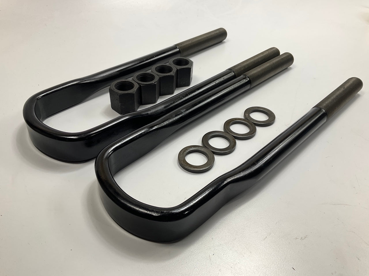 Automann AUBK8673-154 U-Bolt Kit For Peterbilt Low Mount Air Leaf 1''x3.5''x15.5''