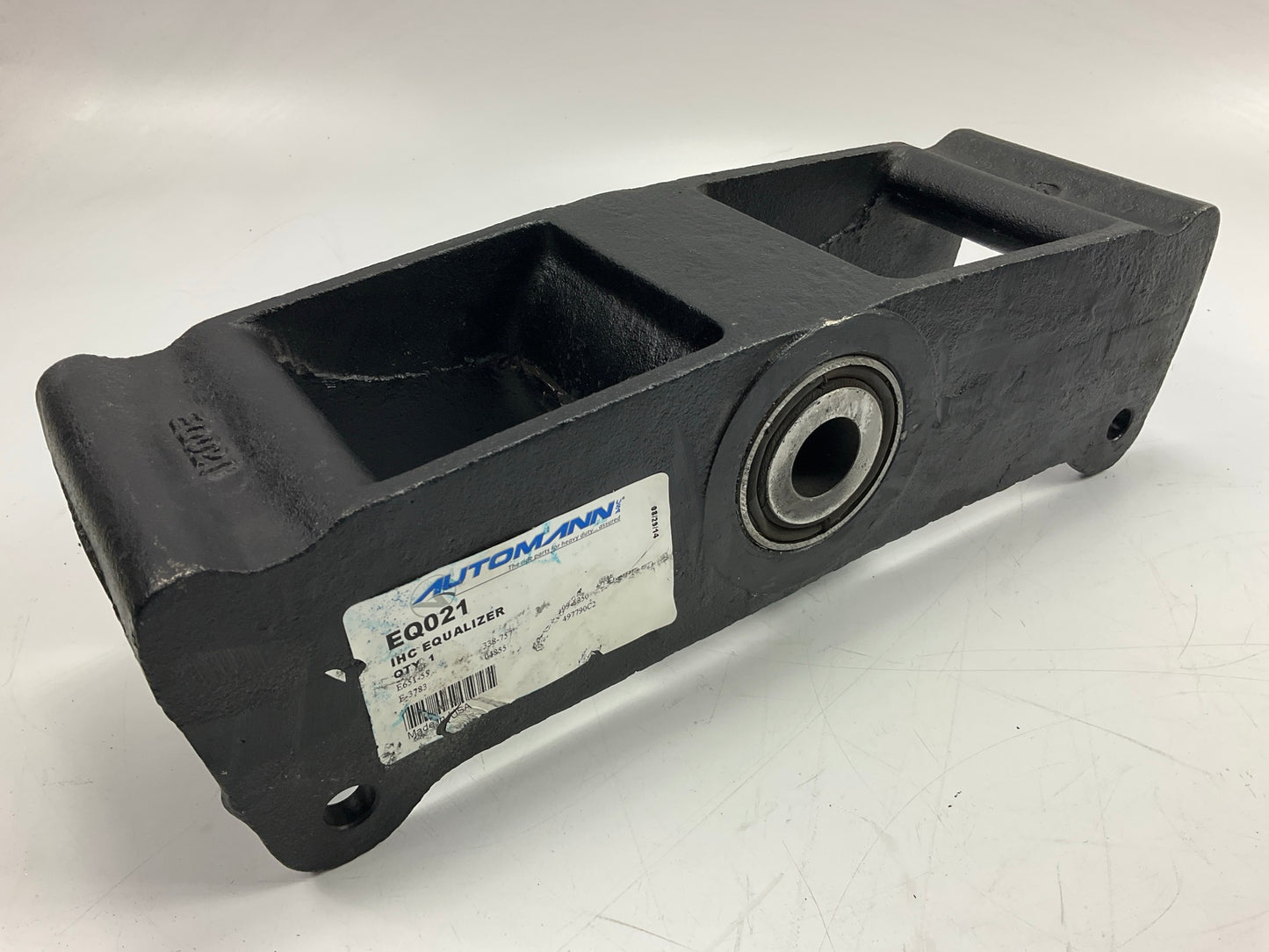 Automann EQ021 Leaf Spring Equalizer Replaces International # 497790C2 497789C2