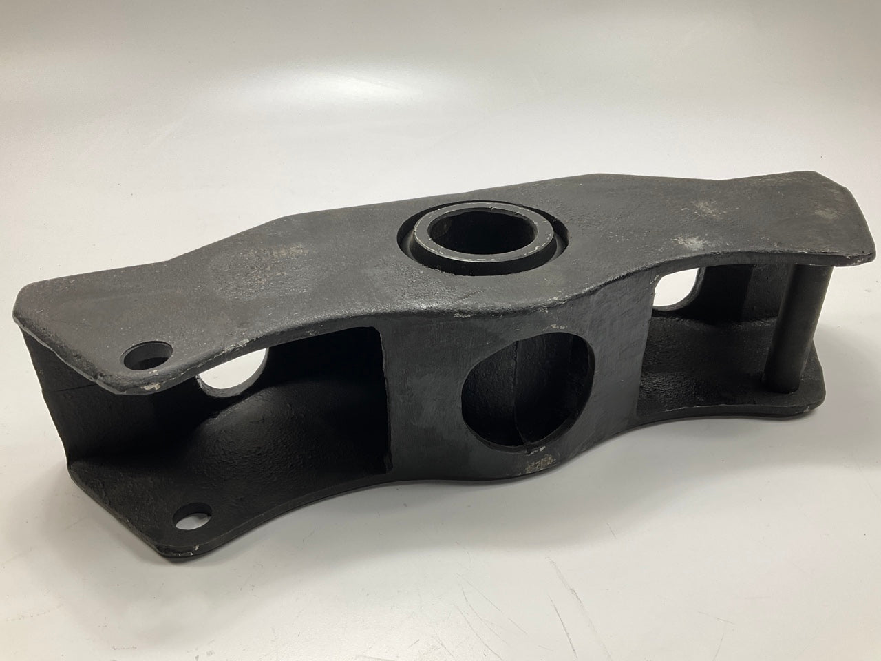 Automann EQ039 Leaf Spring Equalizer Cast Fruehauf, 16.375'' Long, 2'' Bushing