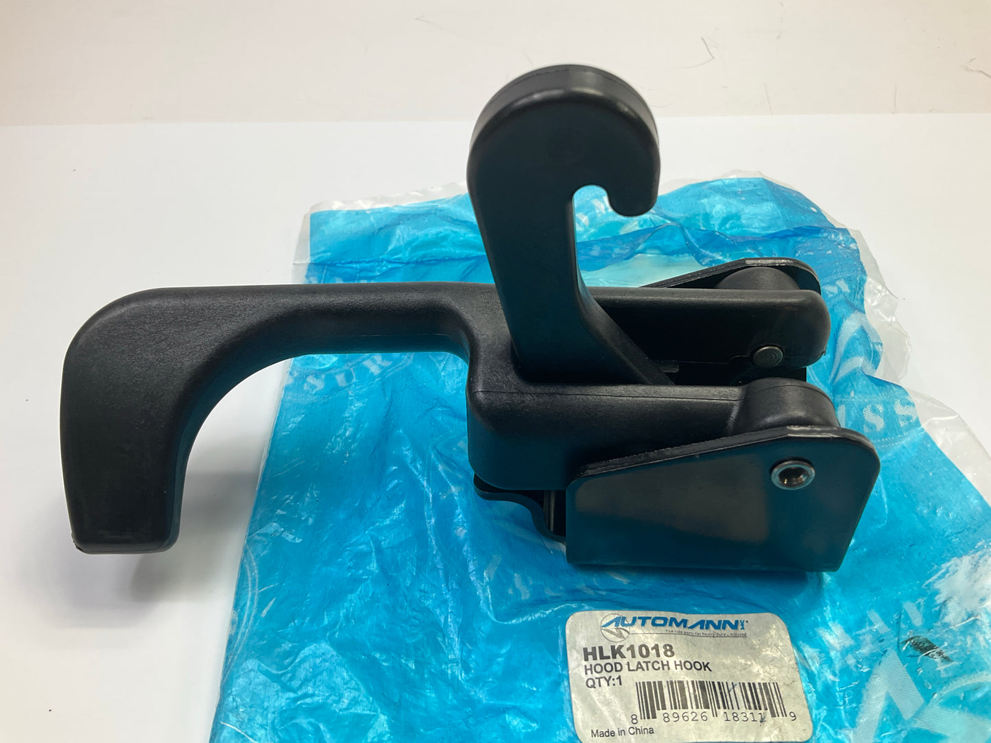 Automann HLK1018 Right Hood Latch Replaces # A1712658003