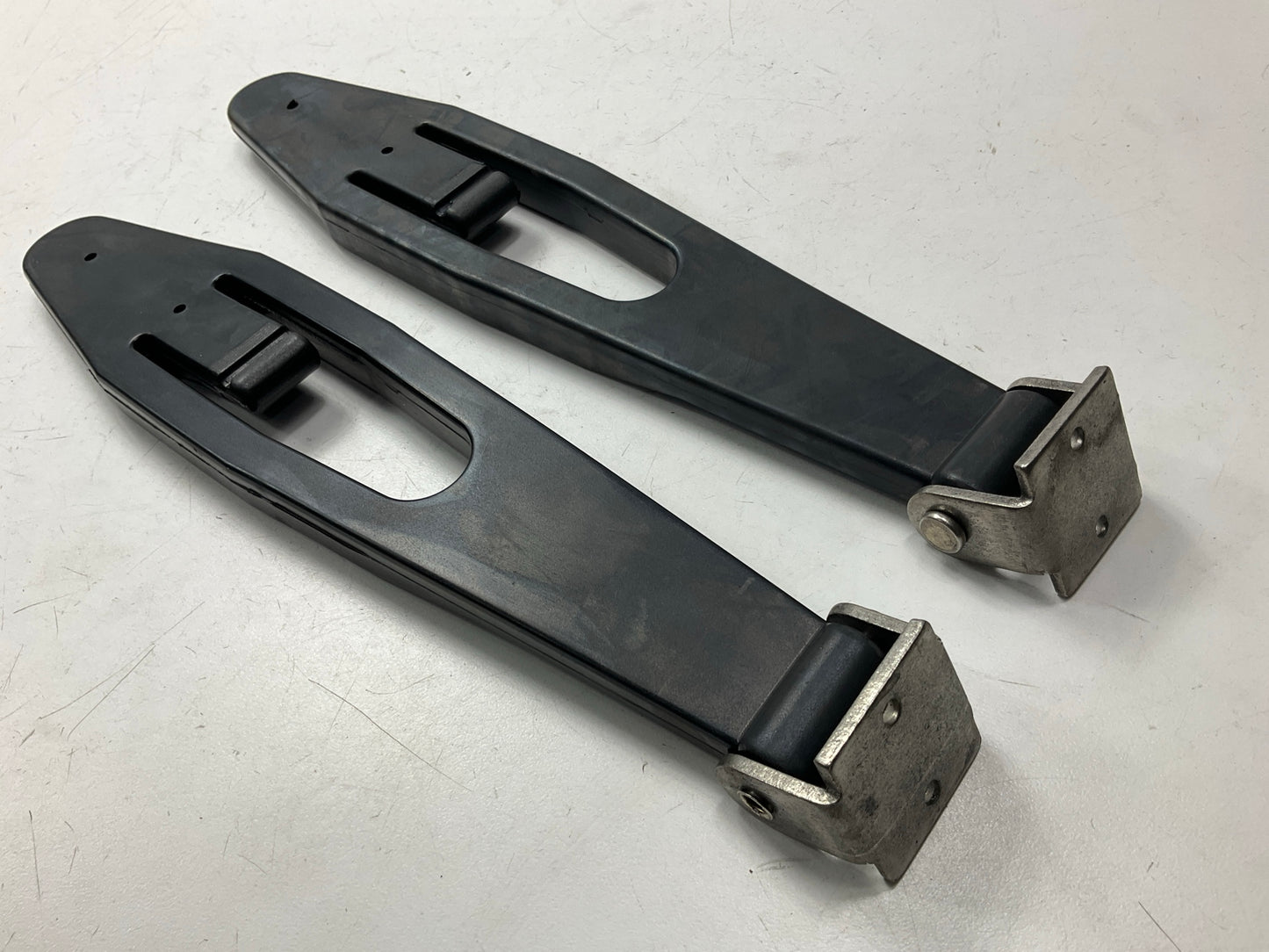 (2) Automann HLK1028K Hood Latch For Volvo Truck V1118205, 1118205