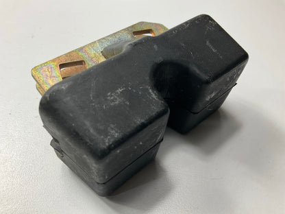 Automann HLK2005 Hood Latch Isolator Bushing Replaces Freightliner # A1713666000