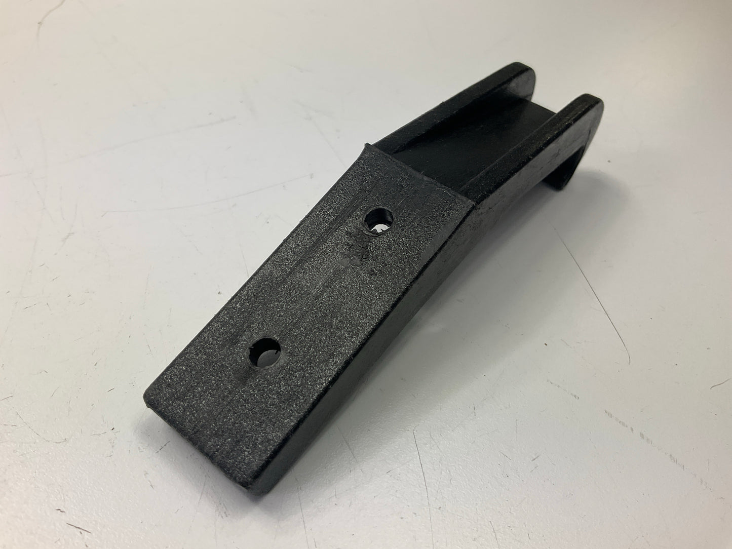 Automann HLK2020 Hood Latch Bracket For Freightliner # 1712434000