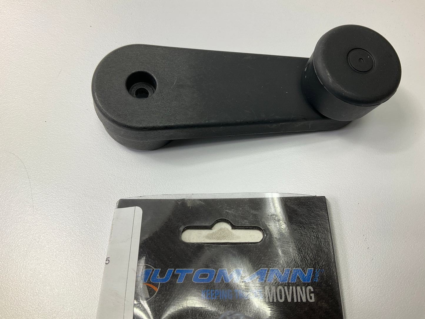 Automann HLK2066 Window Crank Handle Replaces #A1818557002, 775-5201