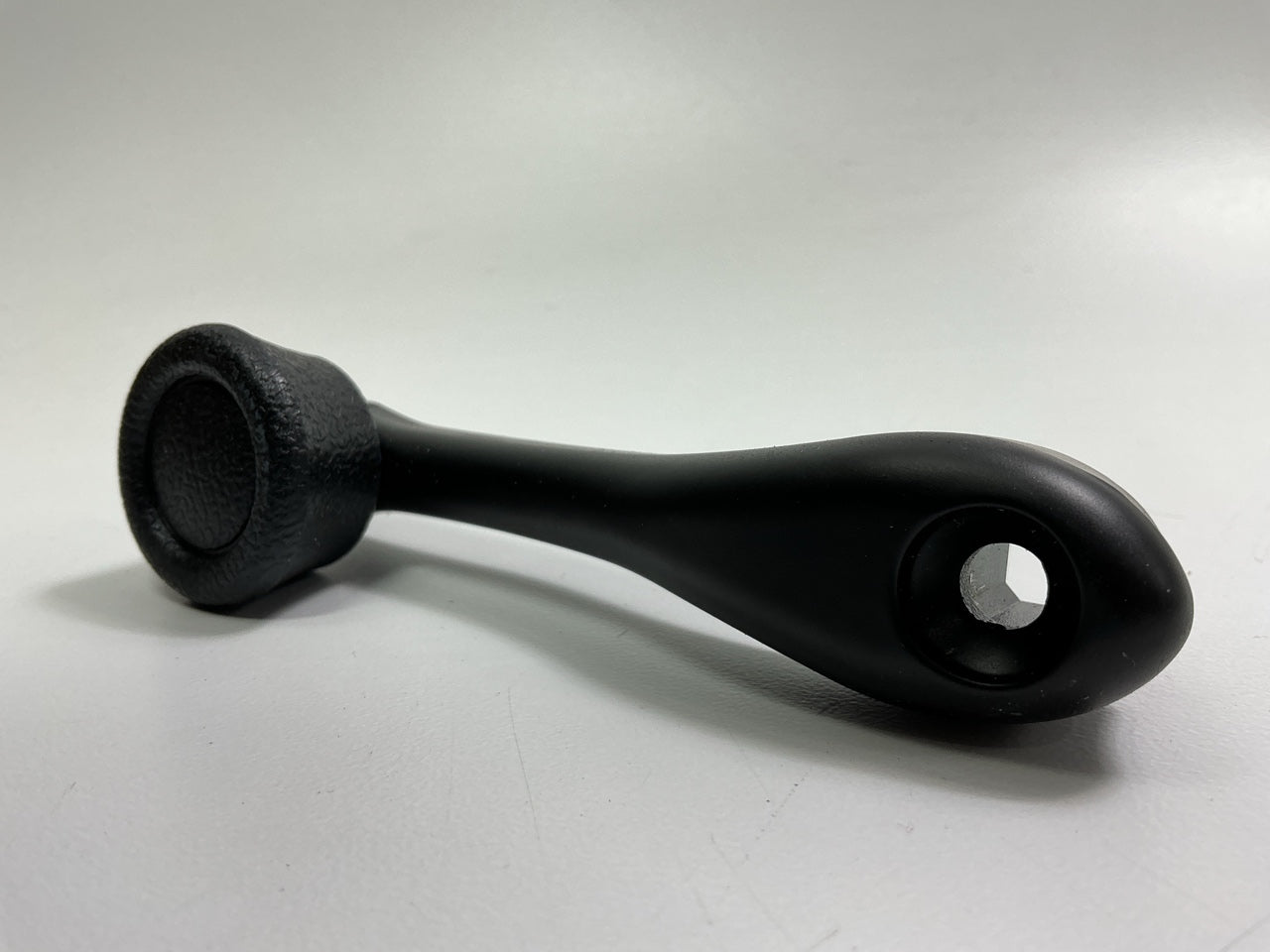 Automann HLK2067 Window Crank Handlefor Peterbilt 377 330 385 379 378 320
