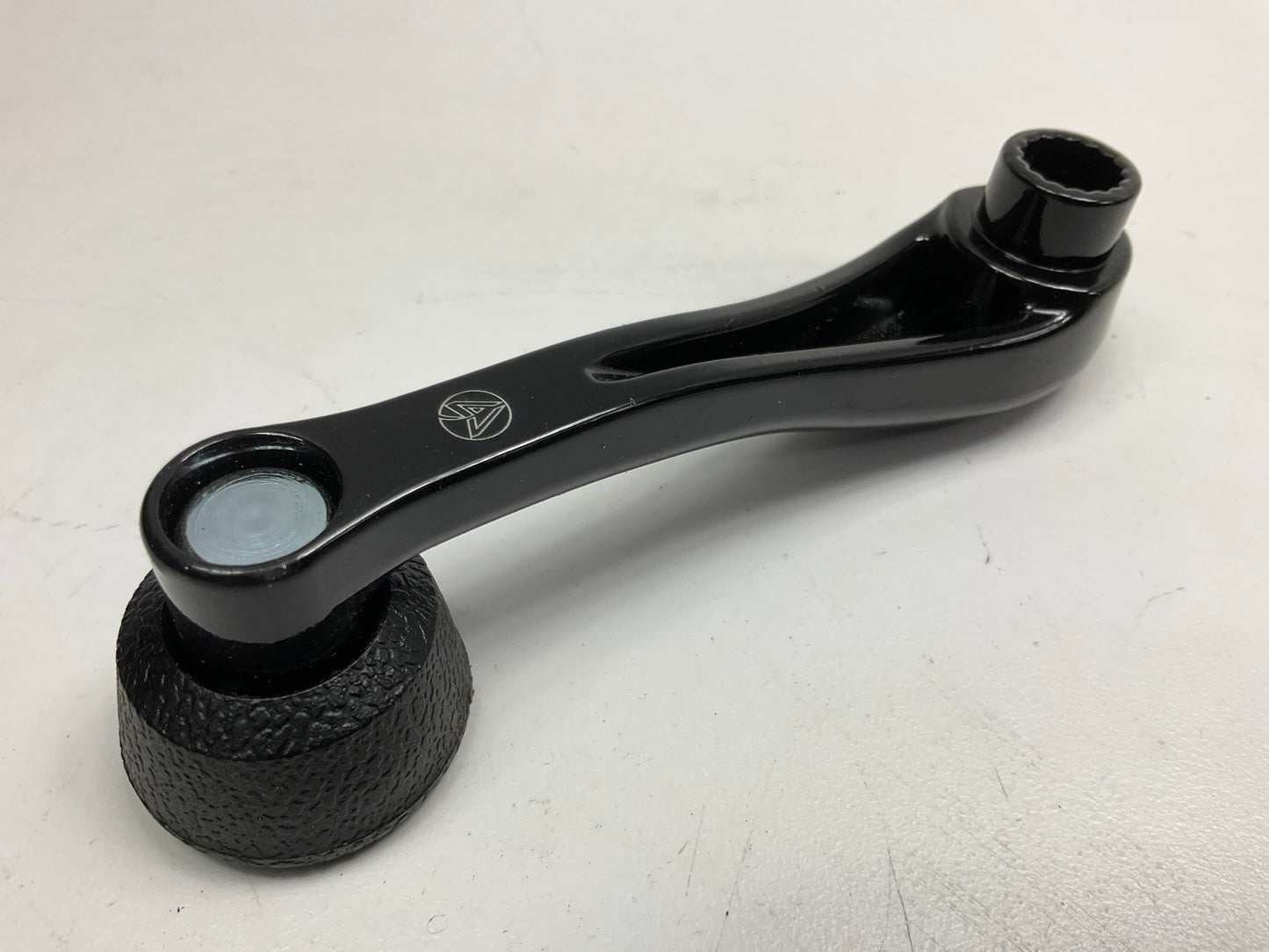 Automann HLK2098 Interior Door Handle Replaces Peterbilt # 2015373