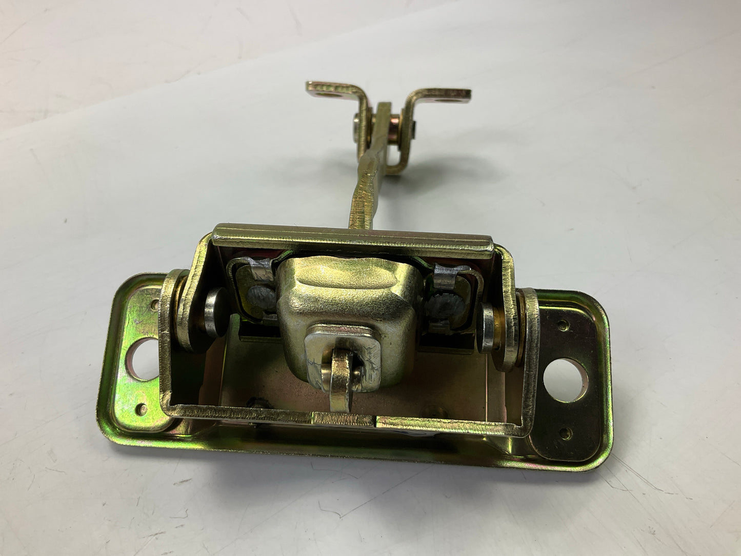 Automann HLK2119 Door Latch Catch Stop Replaces Volvo # 1062636