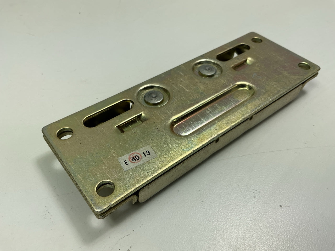 Automann HLK2130 Right Passenger Side Door Latch Replaces 040169, 62QS285R