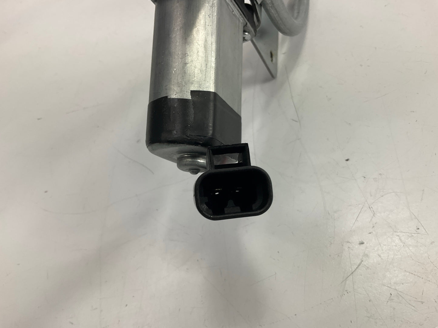 Automann HLK2281 Drivers Side Power Window Motor And Regulator Assembly