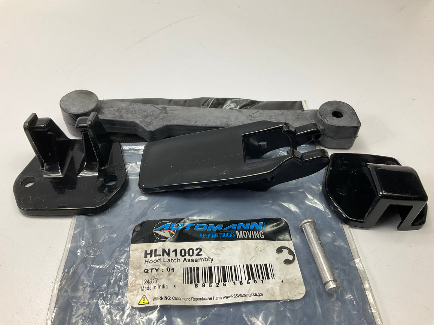 Automann HLN1002 Hood Latch Assembly Replaces International 500271C1, 475802C1