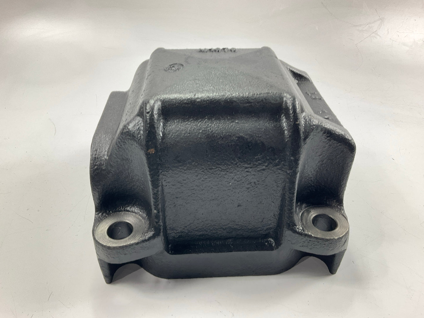 AUTOMANN M1070 Trunnion Cap, 1-1/8'' Dia X 6.0'' Length Type 1 For Trailer Springs