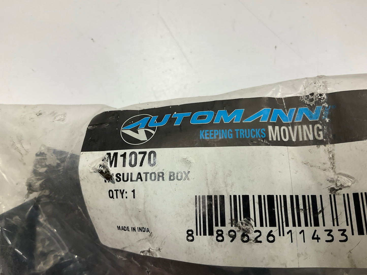 AUTOMANN M1070 Trunnion Cap, 1-1/8'' Dia X 6.0'' Length Type 1 For Trailer Springs