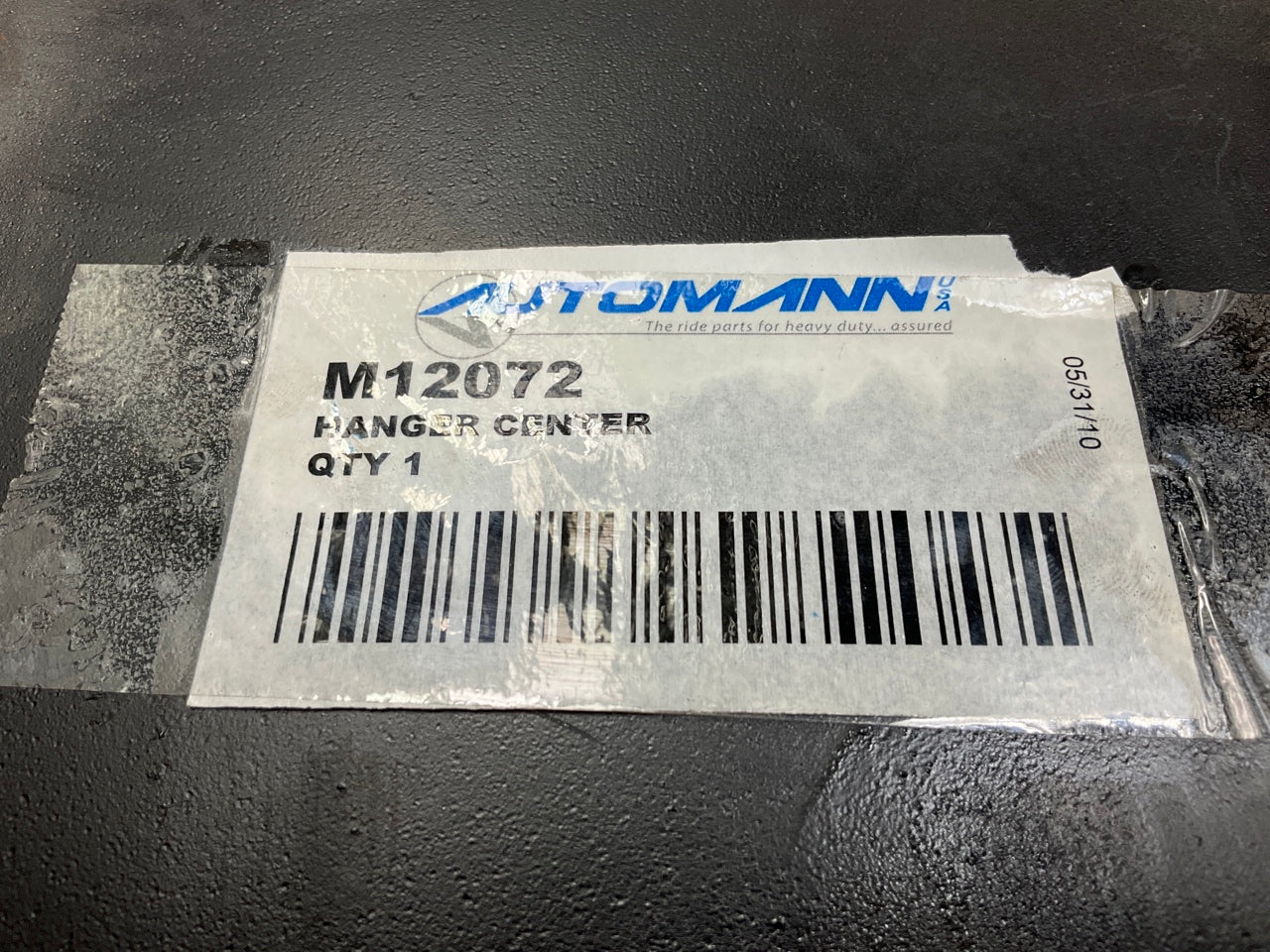 Automann M12072 Center Hanger Straddle Mount Reyco Transpro Trailer 86, 88, 88HD
