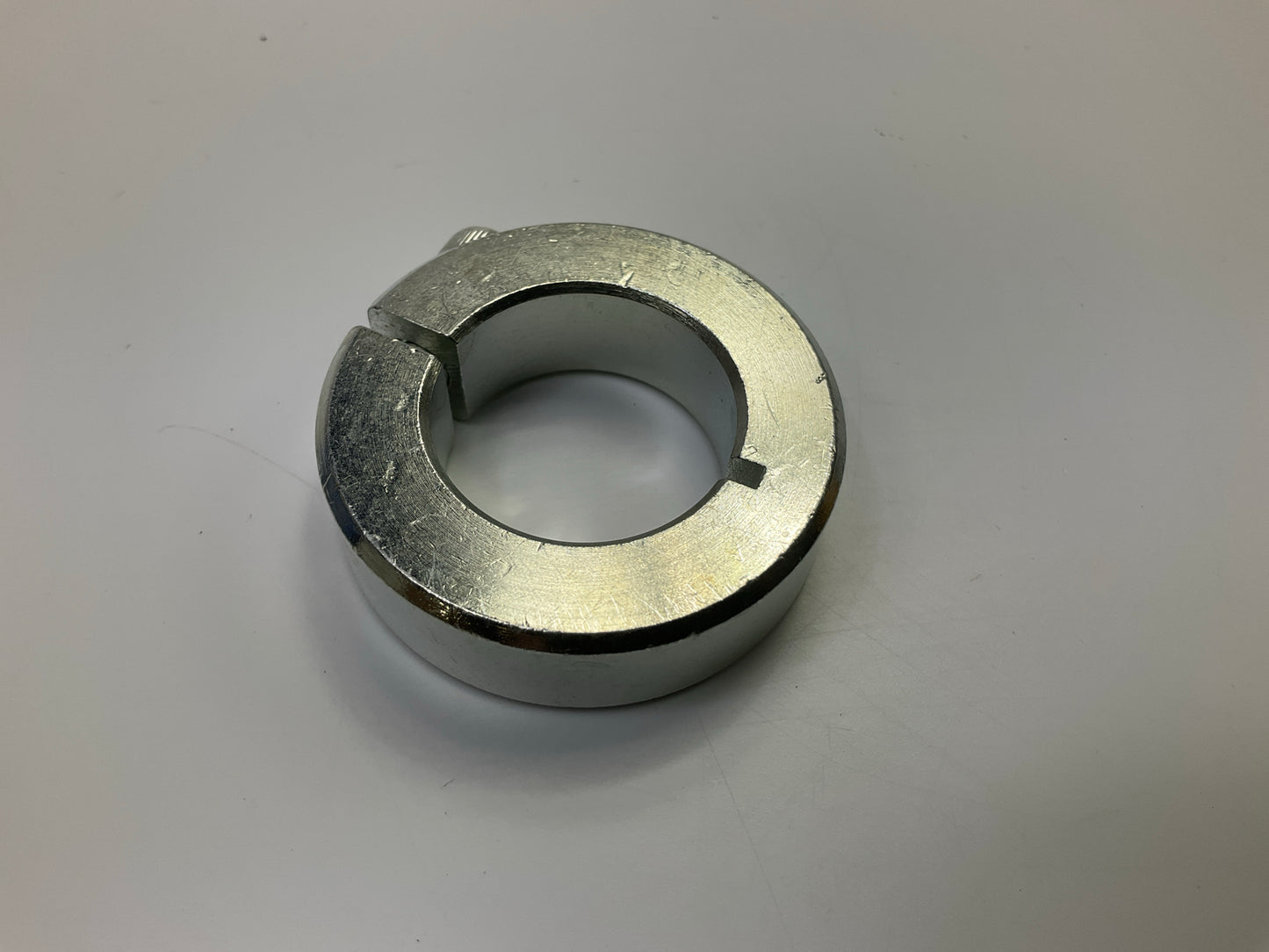Automann M13567 Tube Hinge Clamp Replaces Kenworth # HWC04785
