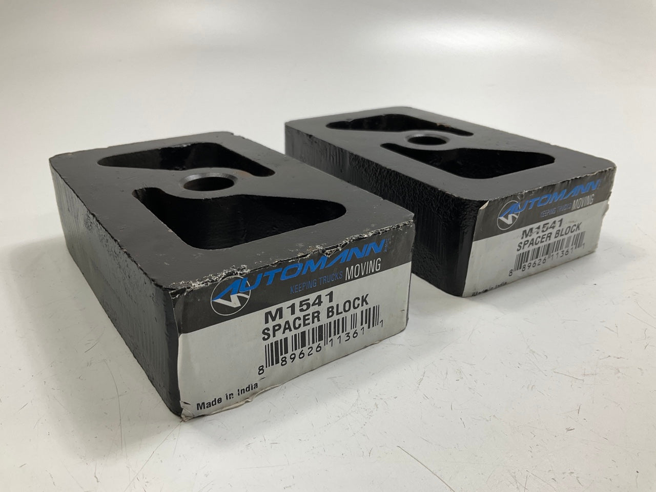 (2) Automann M1541 Front Spring Spacer Blocks 6.5''x4'' Freightliner 1615105045