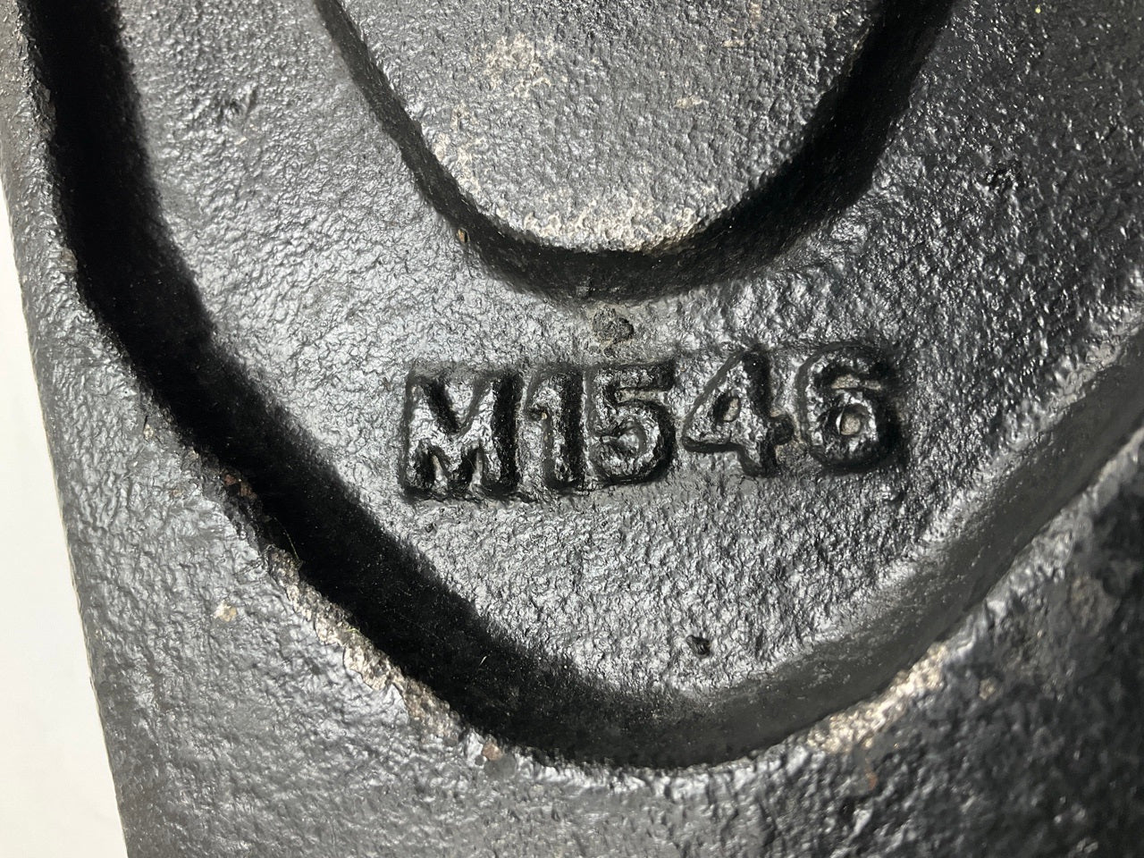 Automann M1546 Drive Axle Center Hanger Cast, Replaces International 497787C3