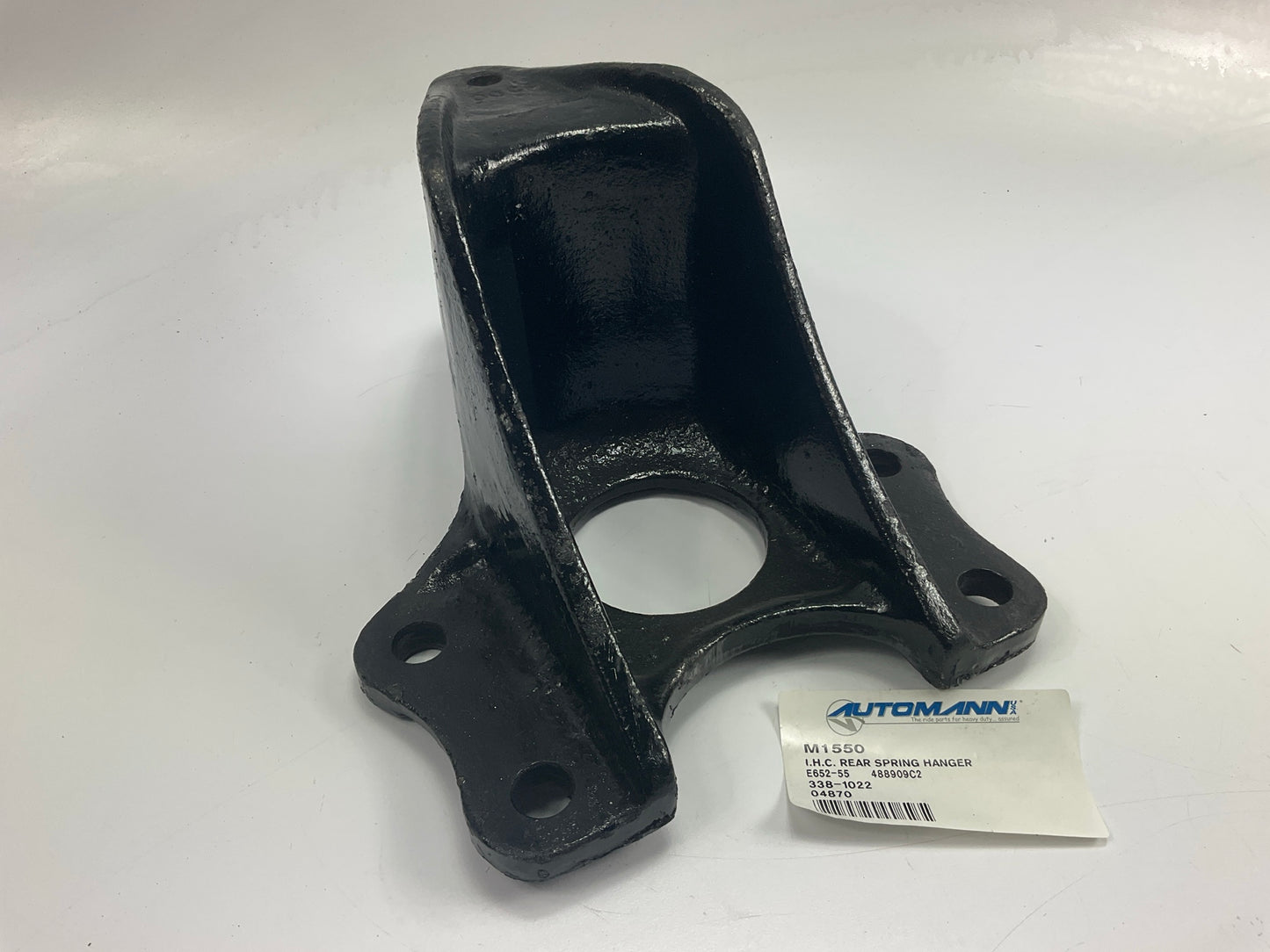 Automann M1550 Rear Spring Hanger Replaces International # 488909C2, 488909C3