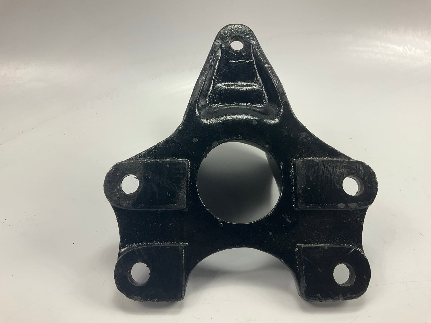 Automann M1550 Rear Spring Hanger Replaces International # 488909C2, 488909C3