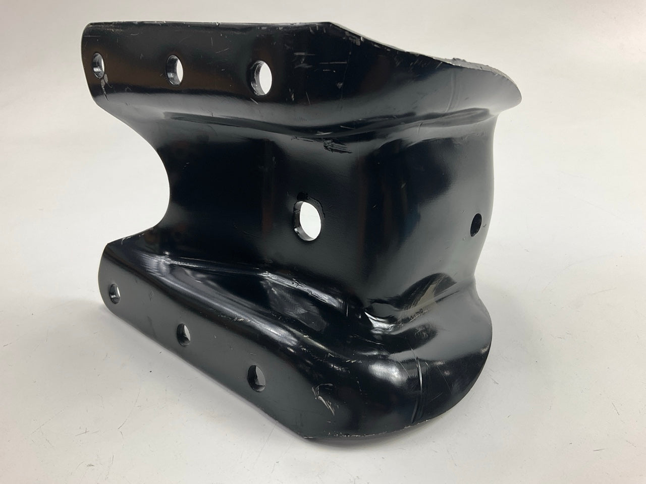 Automann M1709 Leaf Spring Hanger For Freightliner MT35, MT45 And FCC Suspension