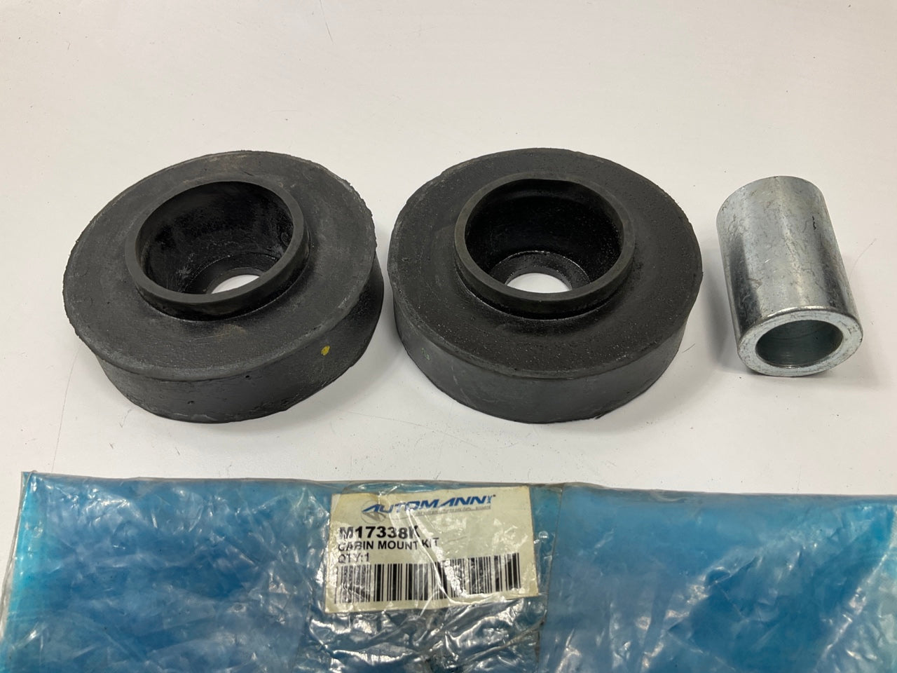 Automann M17338K Motor Mount Bushing Kit Replaces Freightliner # SSB3310002