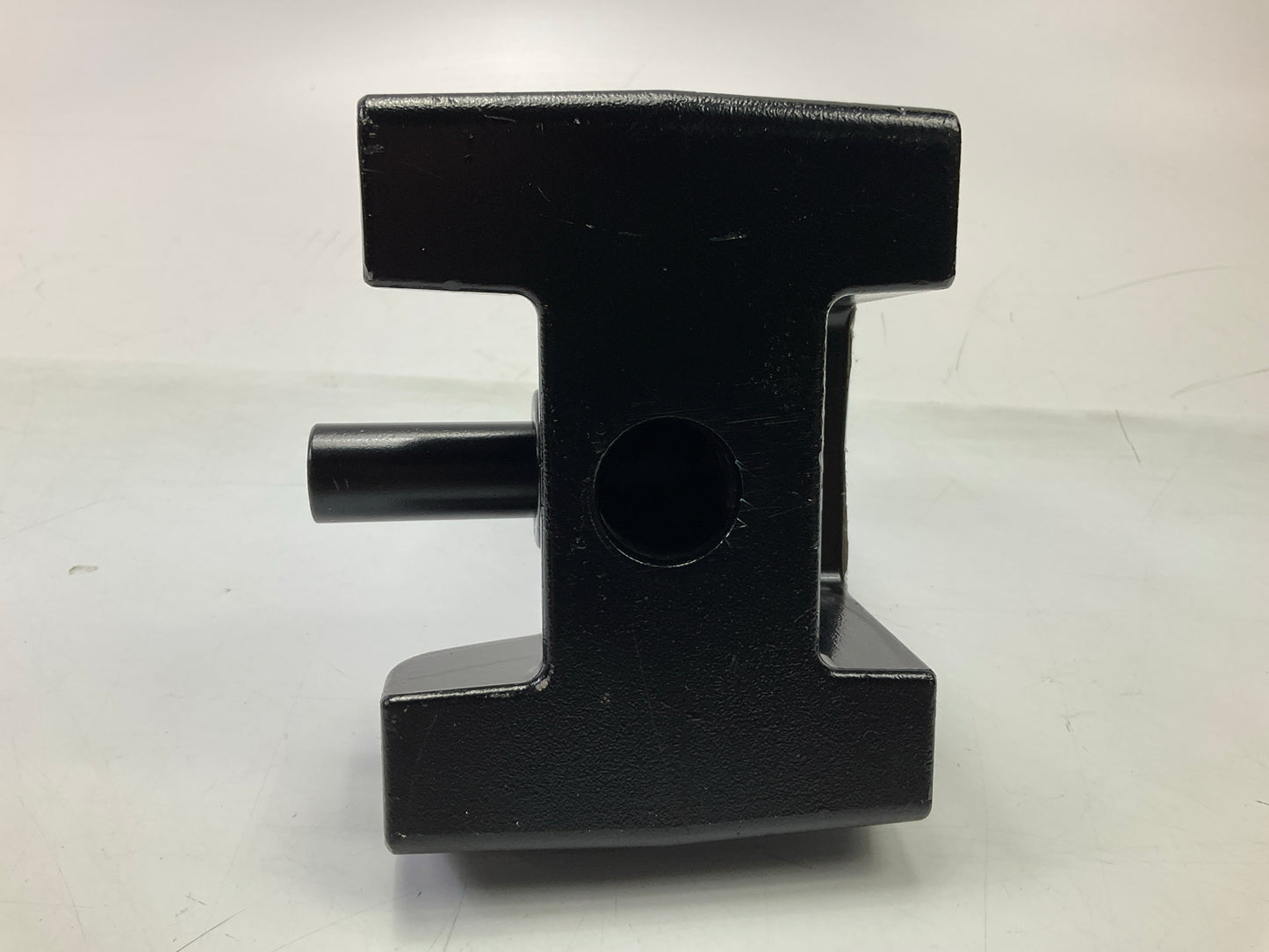 Automann M1757 Shock Bracket - Peterbilt Front Spring Aluminium U-bolt Top Plate