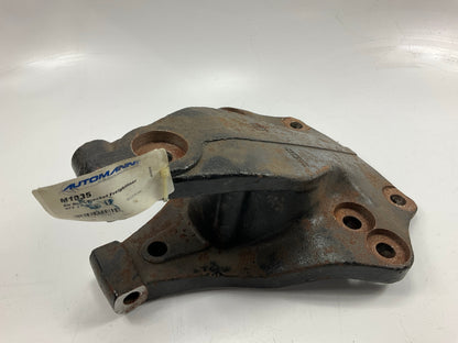 RUST SEE PHOTOS Automann M1835 Leaf Spring Hanger Replace 16-12571, 16-12571-000