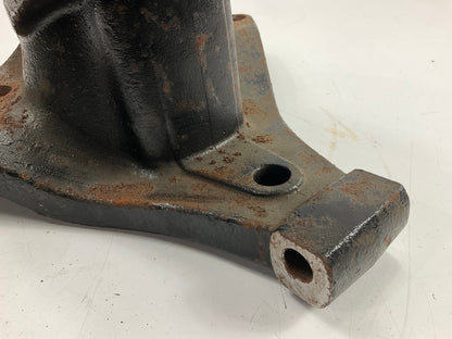 RUST SEE PHOTOS Automann M1835 Leaf Spring Hanger Replace 16-12571, 16-12571-000