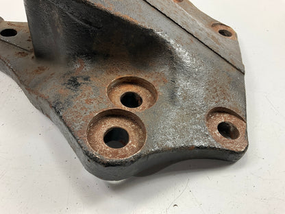 RUST SEE PHOTOS Automann M1835 Leaf Spring Hanger Replace 16-12571, 16-12571-000