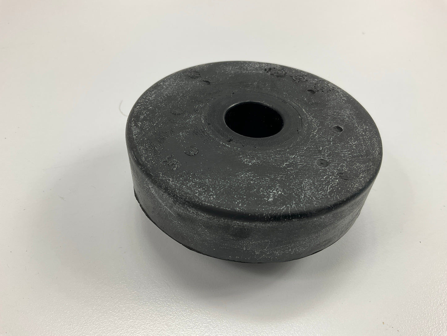 Automann M1 Poly Rear Motor Mount For Mack 25167342, 20QL252P3, 20QL245P1