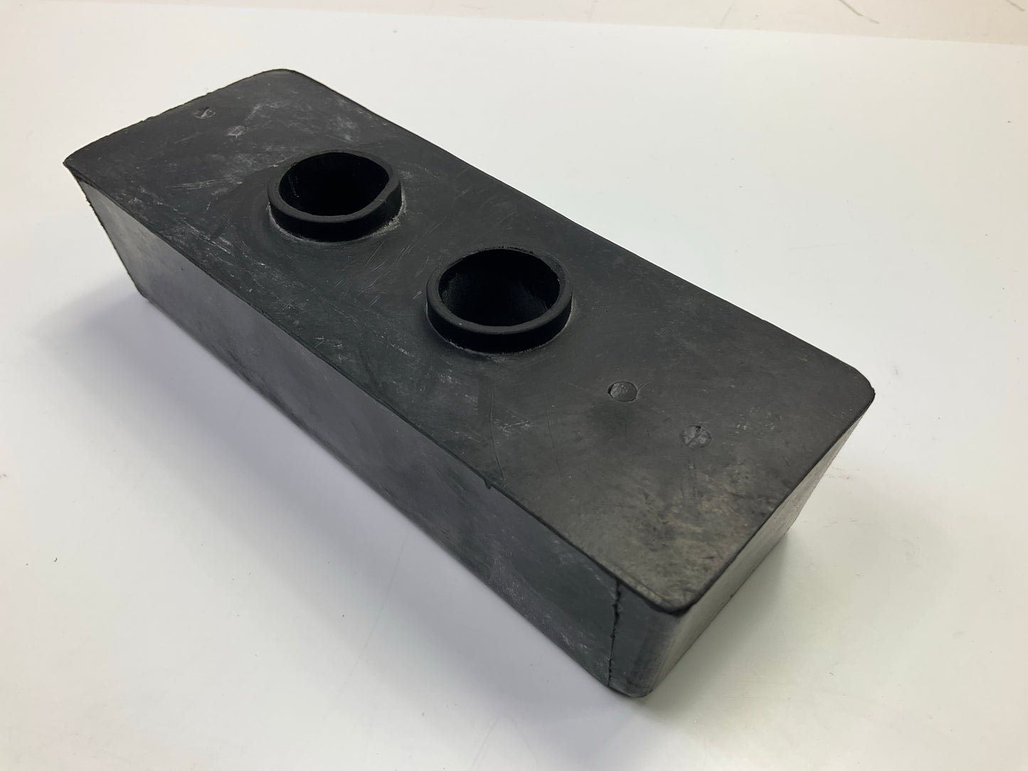 Automann M203037 Upper Motor Mount Bushing Replaces International 286236C2