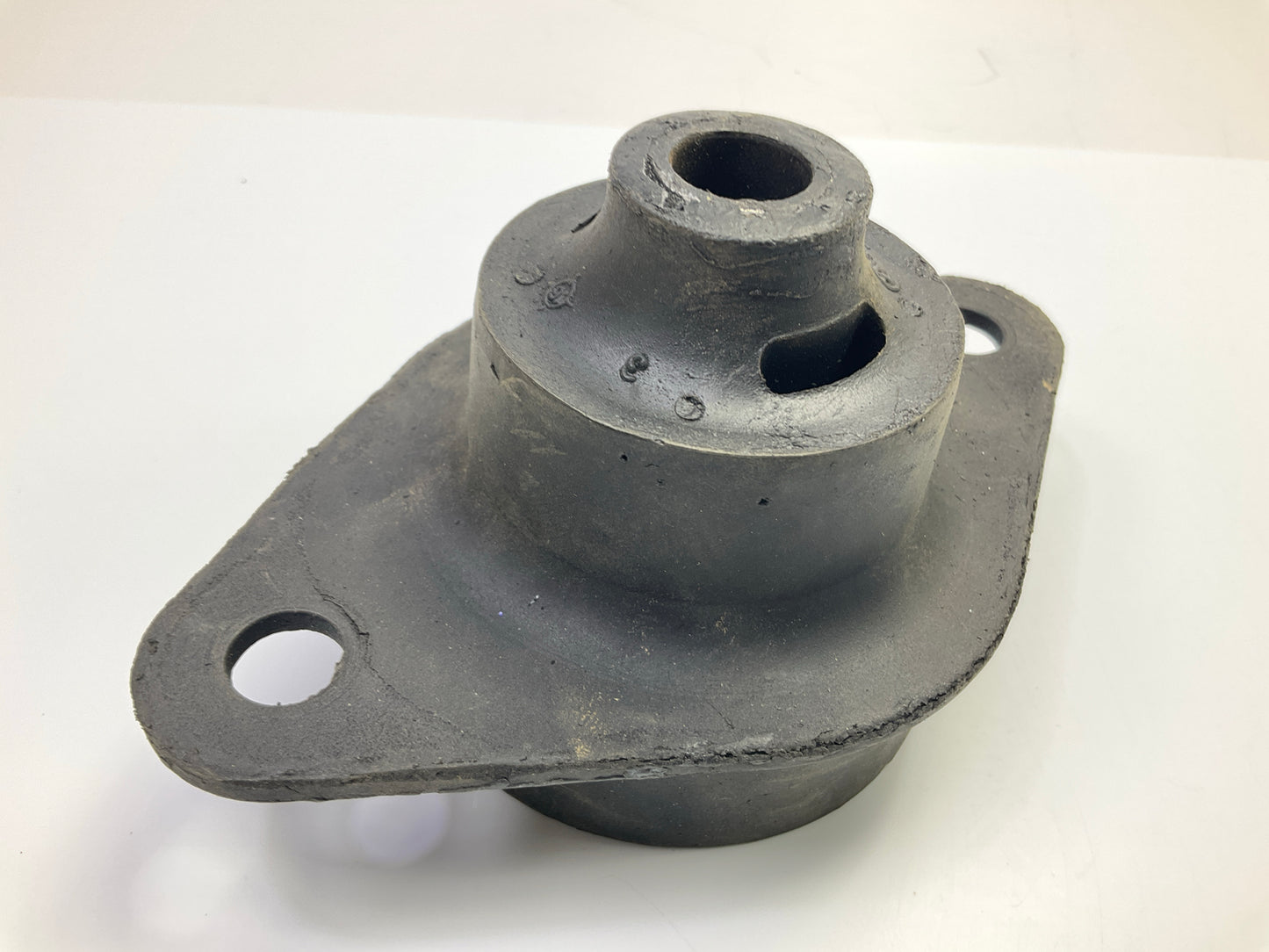 Automann M203058 Front Cabin Mount Bushing Replaces International 1656874C1