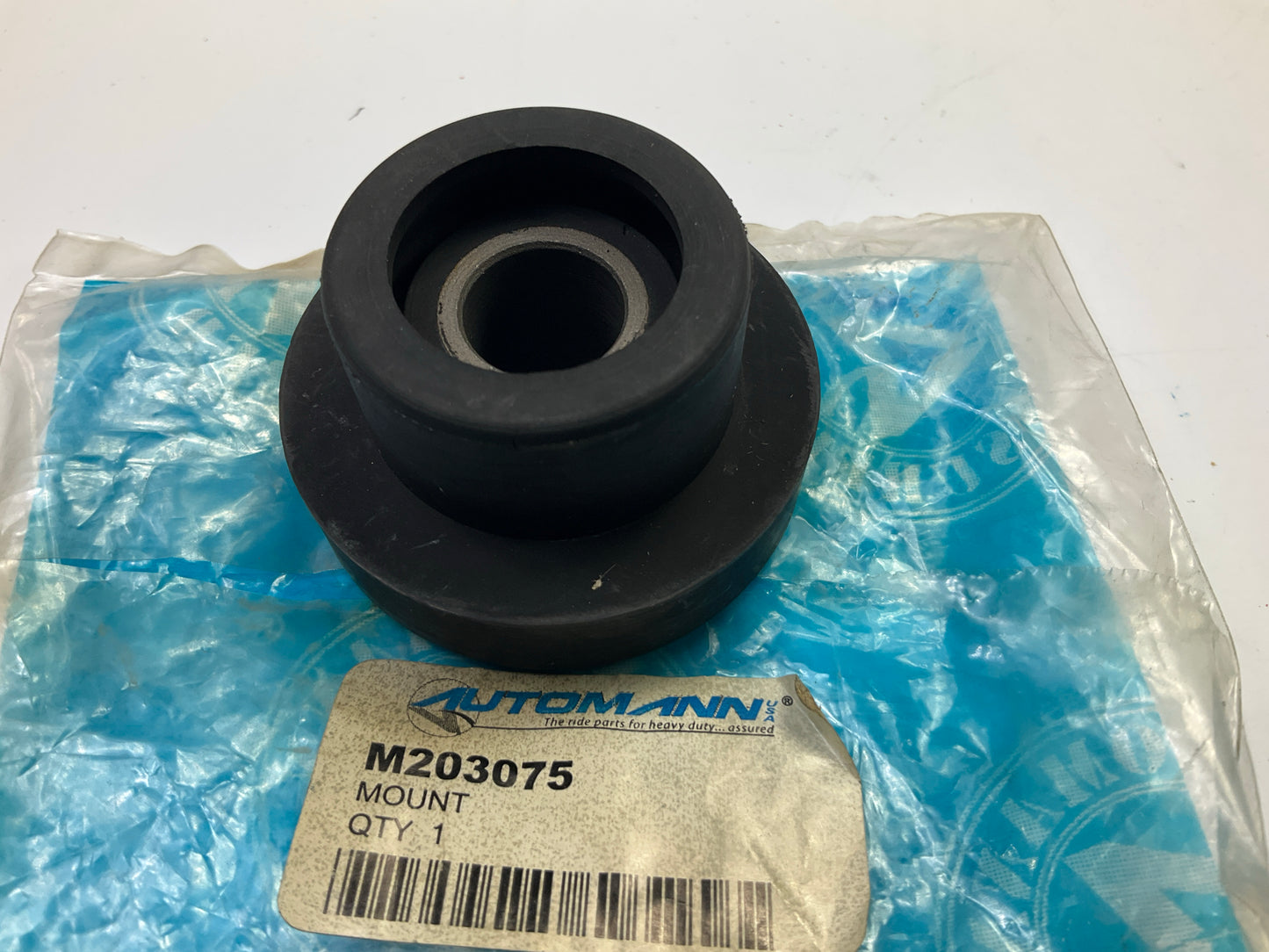 Automann M203075 Radiator Mount Bushing For Peterbilt 07-05861