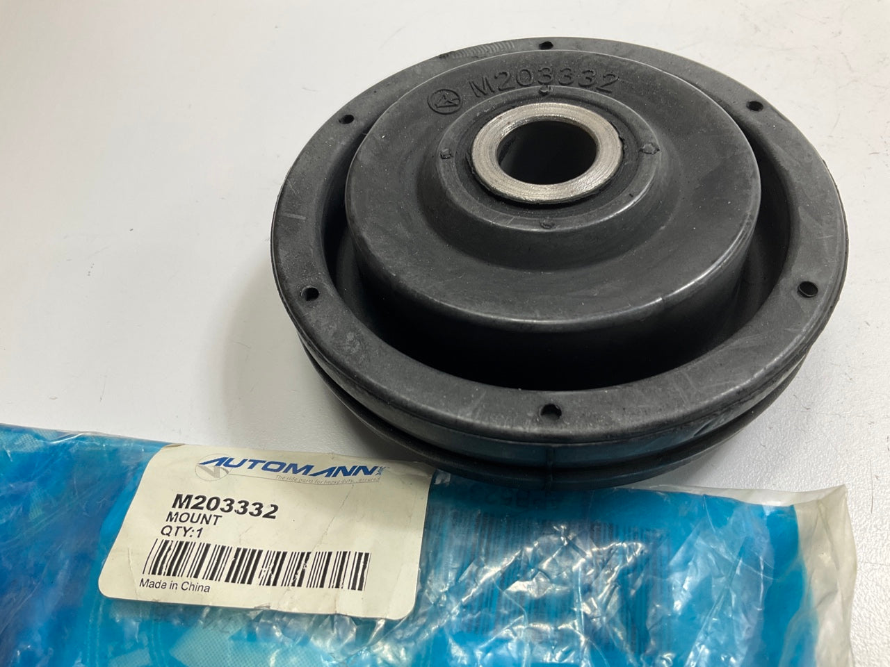 Automann M203332 Motor Mount Insulator Replaces International # 3824332C1