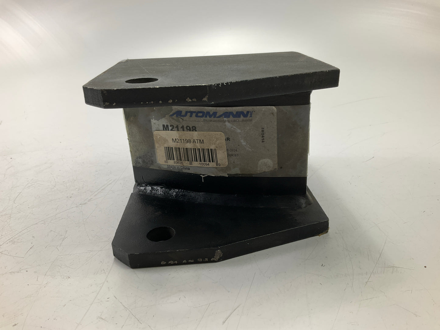 Automann M21198 Rear Hanger Replaces Fruehauf UCF-5858-002