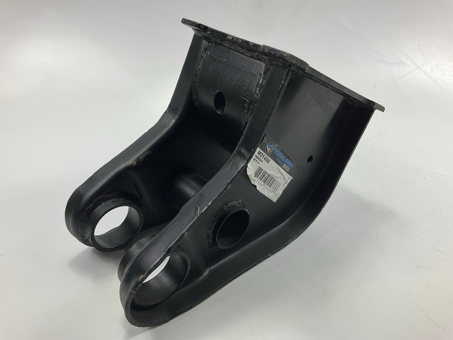 Automann M21456 Front Leaf Spring Hanger For Great Dane, Hutch Trailer 7600 9600