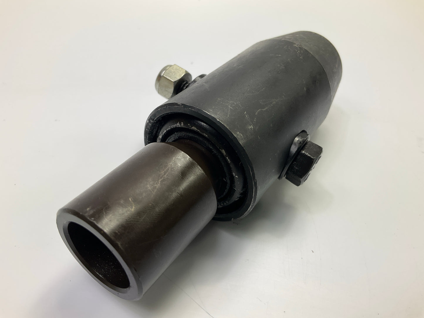 Automann M23319 Eaton Shifter Isolator Assembly Replaces S1794 S1607 S1581 S1353