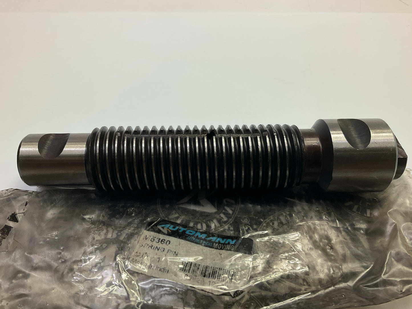 Automann M5360 Front Threaded Spring Pin Replaces Kenworth 6262, 6262KW, 0201713