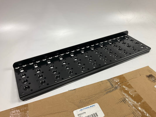 Automann M55370 27.75'' Upper Fuel Tank Cab Side Step International Truck