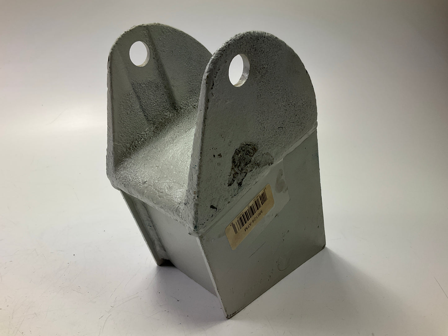 Automann M6124 Rear Under Mount Hanger Replaces Fruehauf UCF-2470-001