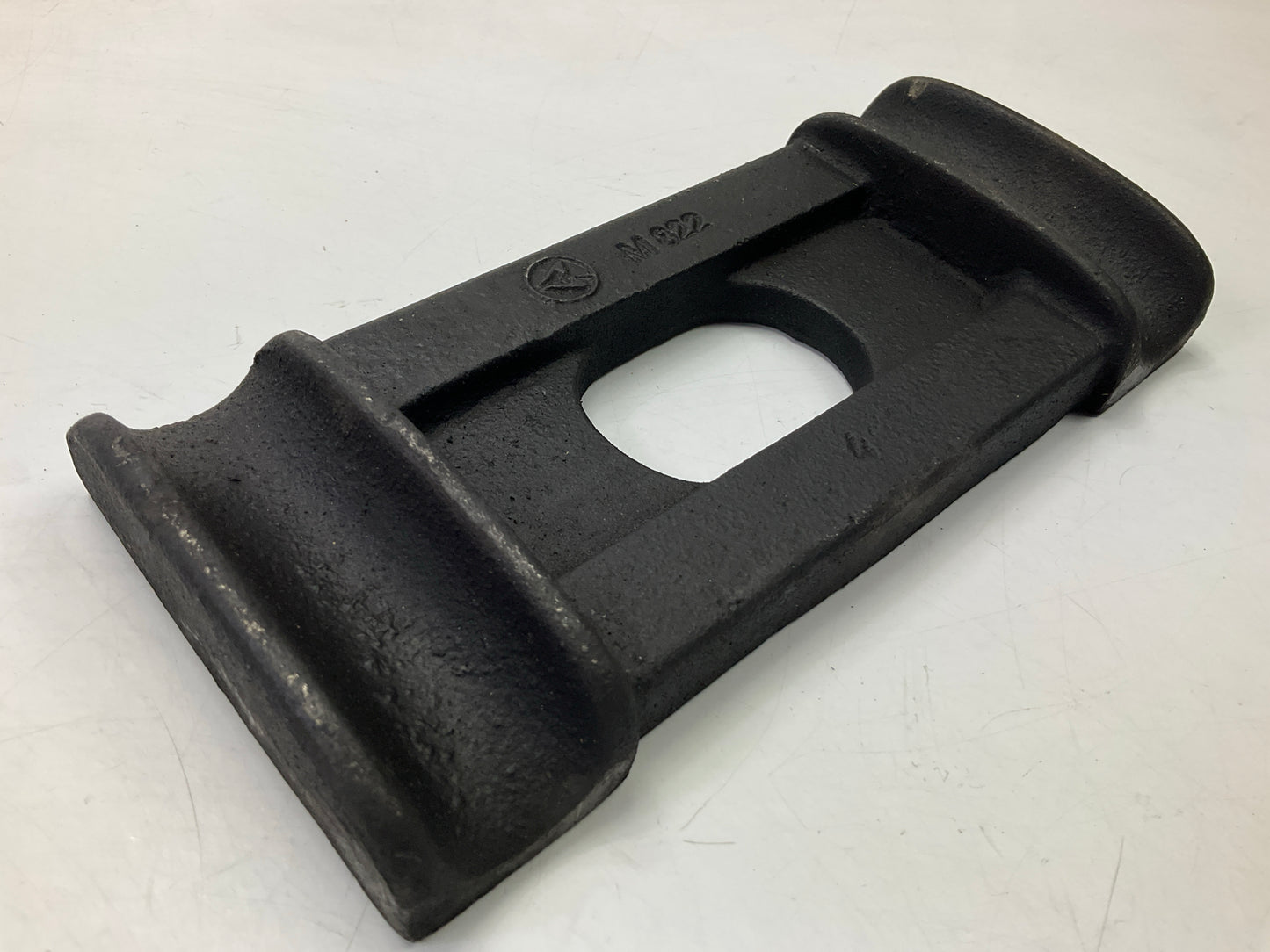 Automann M822 U-bolt Top Plate For Peterbilt Air Trac And Air Leaf Suspensions