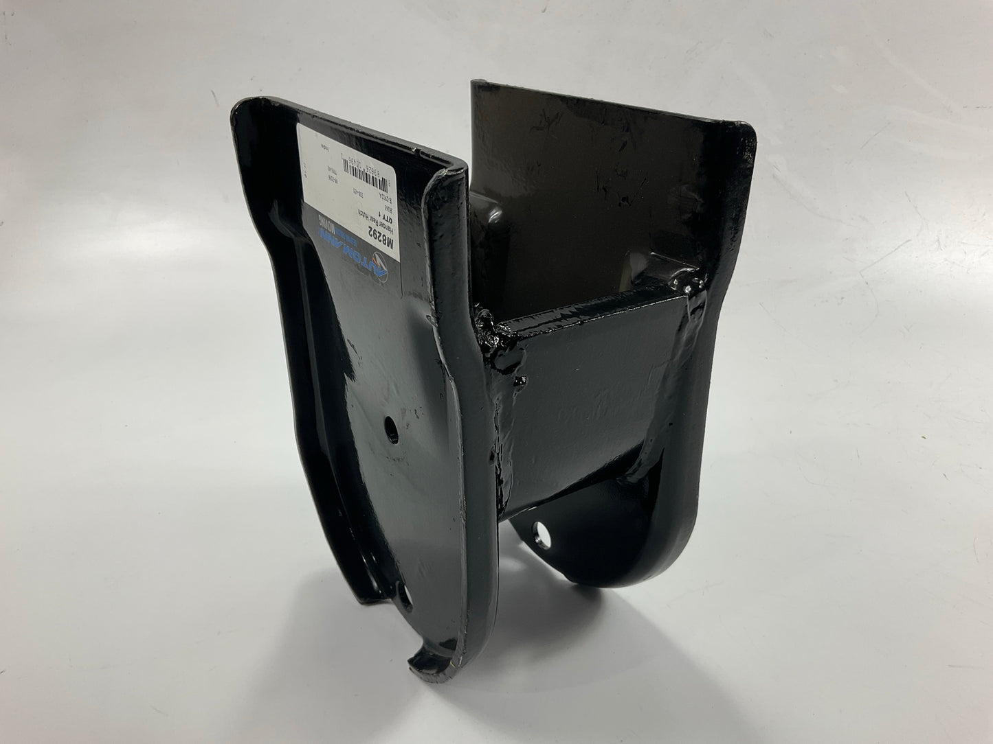 AUTOMANN M8292 Hutch Leaf Spring Hanger 5/8'' Rebound Bolt Holes, Straddle Mount