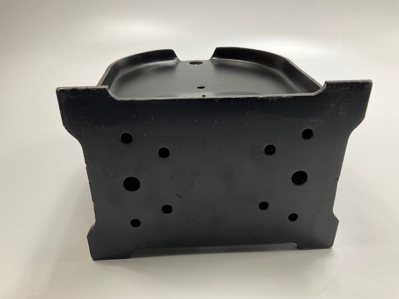Automann M8298 Leaf Spring Hanger Replaces 2073201, 770302, R302915A, CS71188B